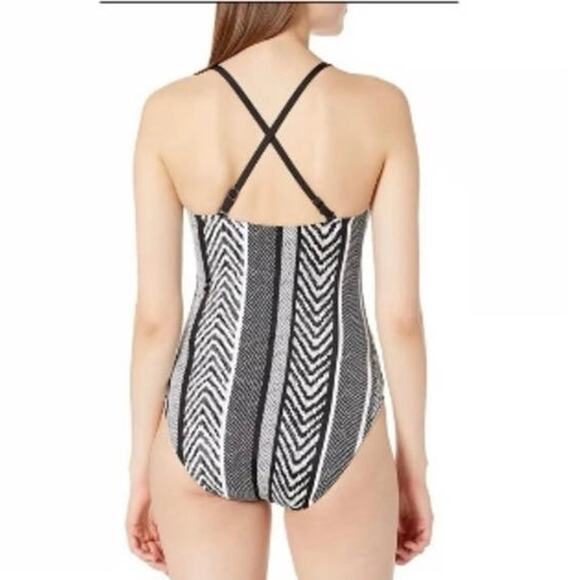Kenneth Cole New York Womens Black/White Chevron One Piece Swimsuit sz Large L - Picture 9 of 11
